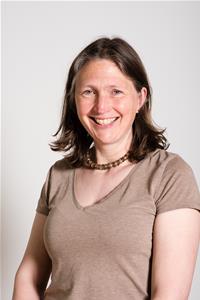 Profile image for Councillor Sarah Warren